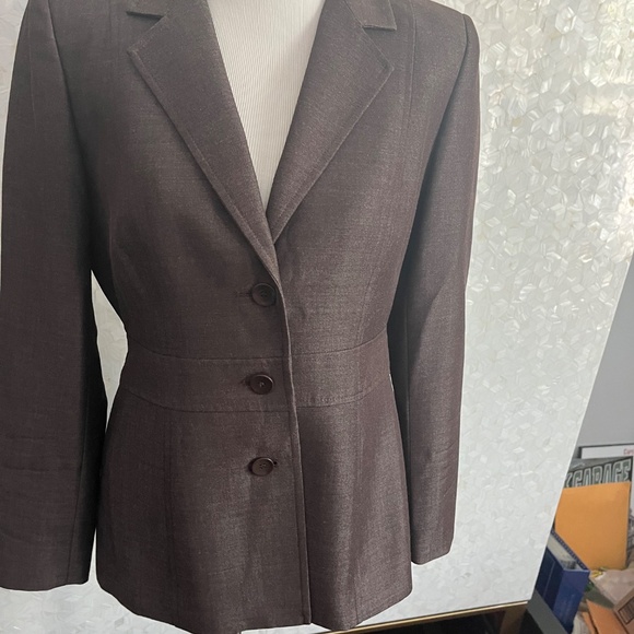 Brown Jacket by OSCAR DE LA RENTA - Picture 7 of 8